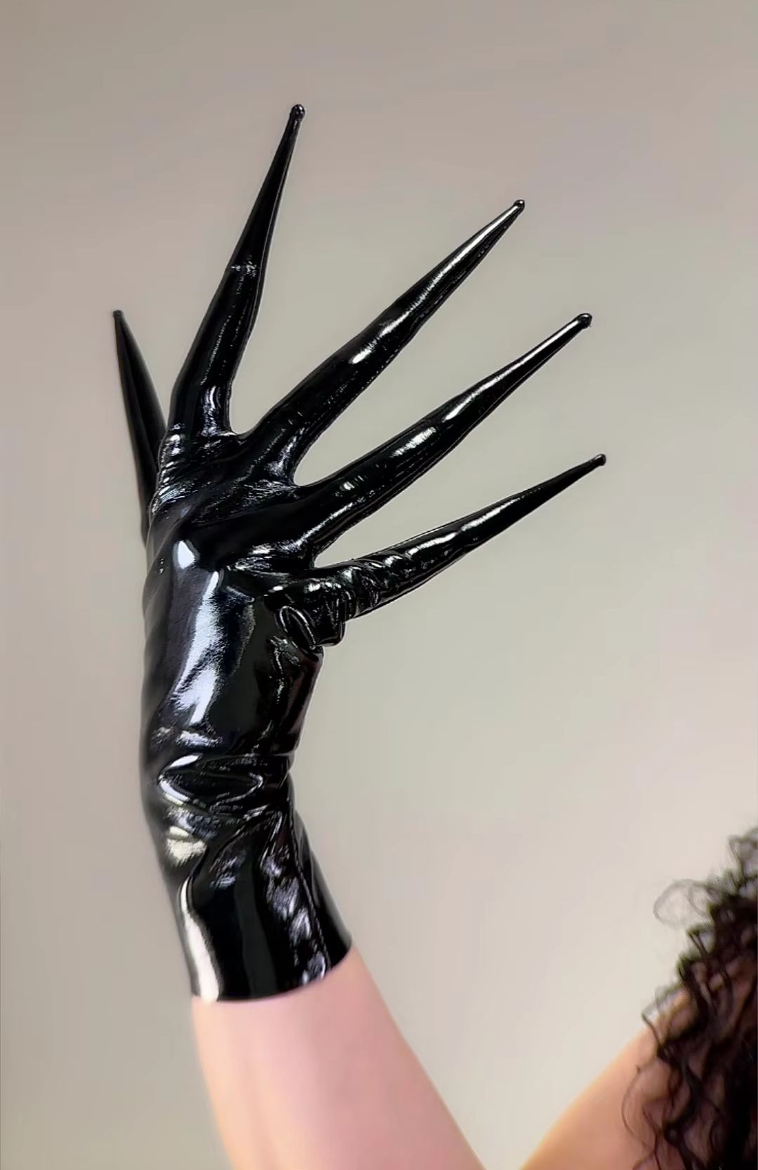 Patent Leather Shine - Shine Black CLAW GLOVES POINTED FINGER