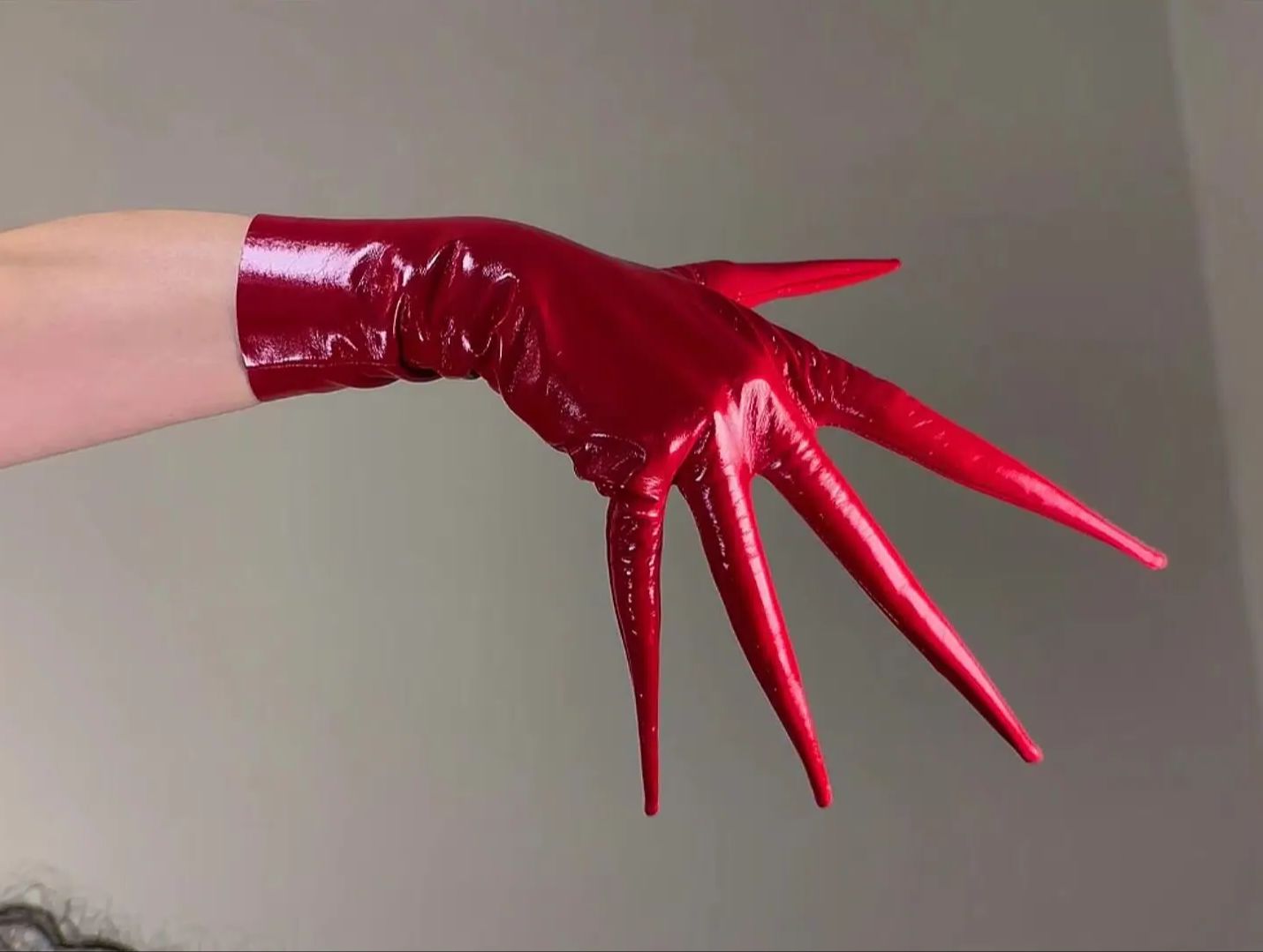 Shine Red CLAW GLOVES  POINTED - Patent Leather Shine review and price